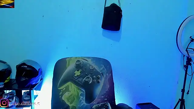 zeus 7777 online show from 03-06-26, 01:06