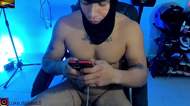 zeus 7777 online show from 01-18-26, 11:02