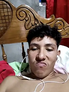 Snapshot of MattBroddy chatting on 11-07-25, 12:37 MattBroddy online show from 11-07-25, 12:37