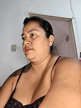 Snapshot of NARNYALABELLA chatting on 01-15-26, 10:13 NARNYALABELLA online show from 01-15-26, 10:13