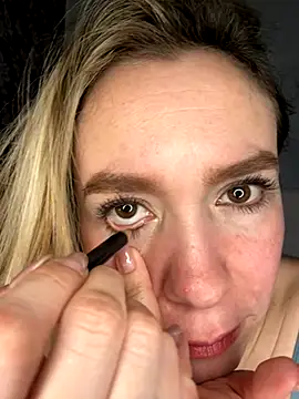 BritgetPsychol online show from 11-04-25, 02:37