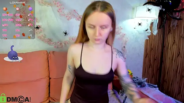 Snapshot of Rina_Panic chatting on 10-18-25, 01:07 Rina Panic online show from 10-18-25, 01:07
