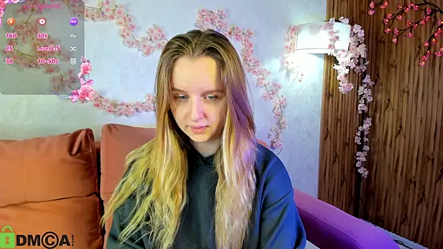 Snapshot of Rina_Panic chatting on 10-15-25, 01:04 Rina Panic online show from 10-15-25, 01:04