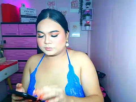 Snapshot of YourThicc_bella chatting on 07-08-26, 03:56 YourThicc bella online show from 07-08-26, 03:56