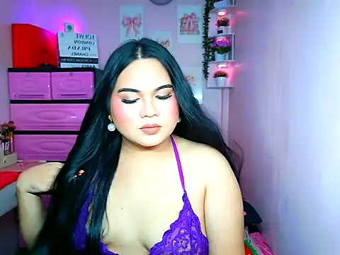 Snapshot of YourThicc_bella chatting on 07-18-26, 03:42 YourThicc bella online show from 07-18-26, 03:42