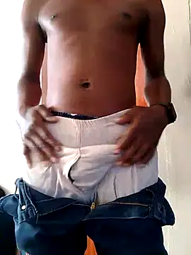 Snapshot of 1Mrchase93 chatting on 06-16-26, 06:13 1Mrchase93 online show from 06-16-26, 06:13