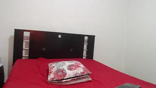 nathaly jones  online show from 10-21-25, 10:09