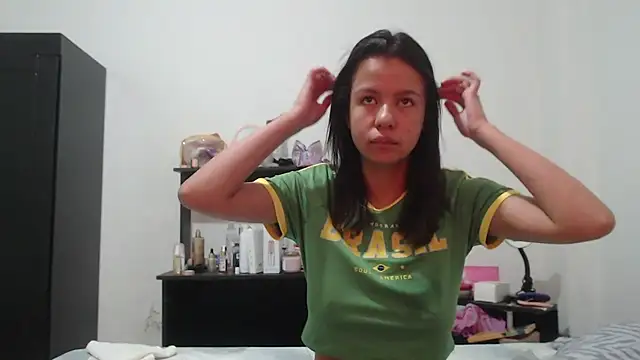 nathaly jones  online show from 07-20-26, 12:18
