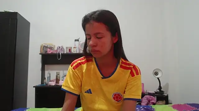 nathaly jones  online show from 06-24-26, 12:15