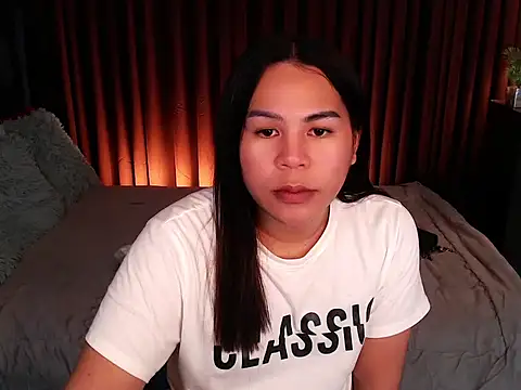 Snapshot of TransAlena95 chatting on 10-14-25, 07:31 TransAlena95 online show from 10-14-25, 07:31