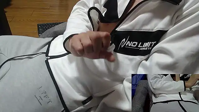 Snapshot of Yasu2000 chatting on 11-27-25, 02:01 Yasu2000 online show from 11-27-25, 02:01