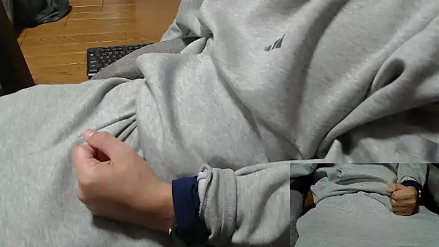 Snapshot of Yasu2000 chatting on 11-24-25, 02:00 Yasu2000 online show from 11-24-25, 02:00