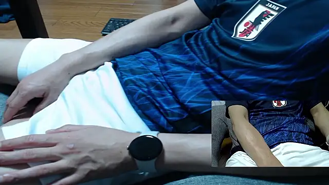 Yasu2000 online show from 04-05-26, 12:39