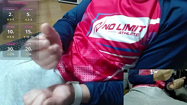 Snapshot of Yasu2000 chatting on 11-19-25, 01:49 Yasu2000 online show from 11-19-25, 01:49