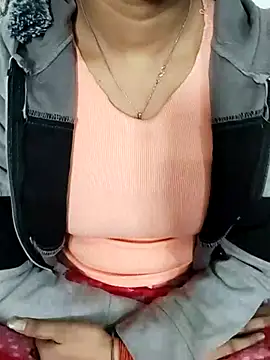 NAIRA5677 online show from 12-04-25, 04:33