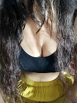 NAIRA5677 online show from 10-06-25, 06:14