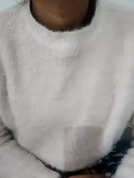 NAIRA5677 online show from 11-23-25, 07:40