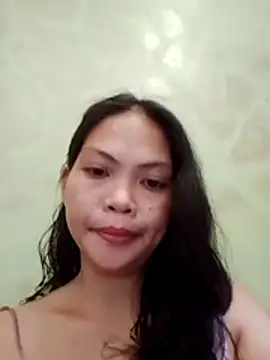 Snapshot of missluvv chatting on 04-13-26, 04:49 missluvv online show from 04-13-26, 04:49