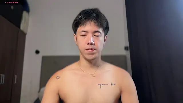 Addictiveboi online show from 07-18-26, 02:31