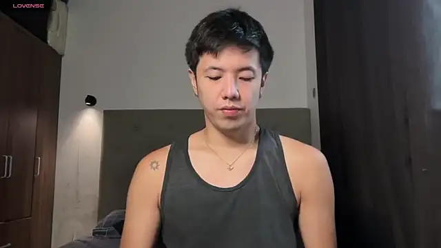 Addictiveboi online show from 06-19-26, 01:33