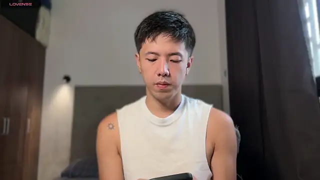 Addictiveboi online show from 07-28-26, 03:58