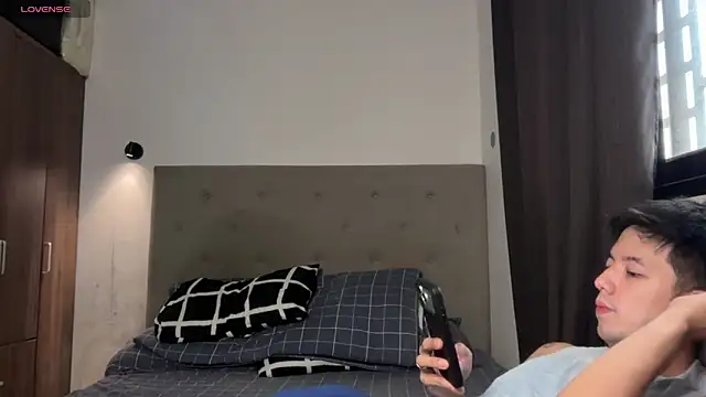 Addictiveboi online show from 06-12-26, 05:16