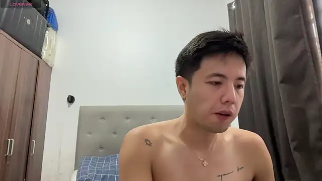 Addictiveboi online show from 06-04-26, 03:22