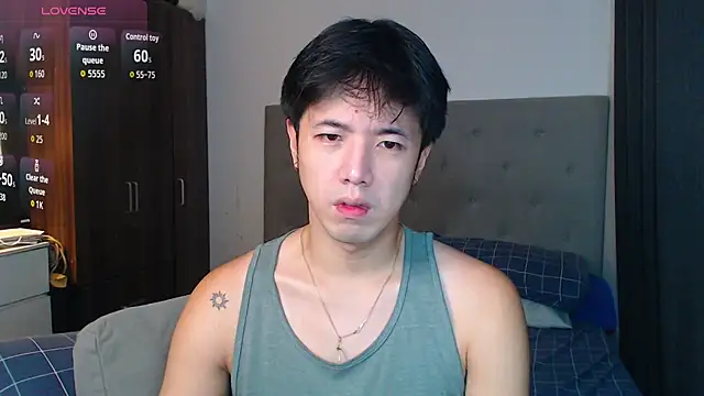 Addictiveboi online show from 10-20-25, 03:19