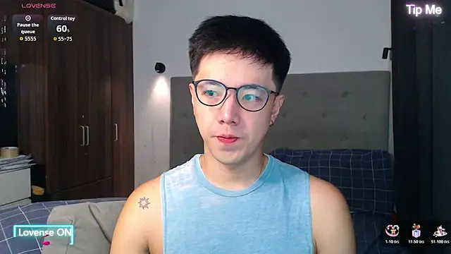 Addictiveboi online show from 11-18-25, 02:16