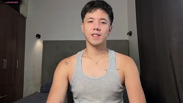 Addictiveboi online show from 06-25-26, 03:26