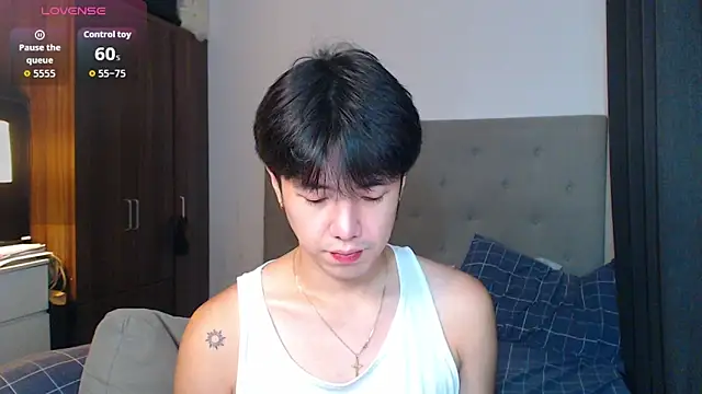 Addictiveboi online show from 10-18-25, 02:02
