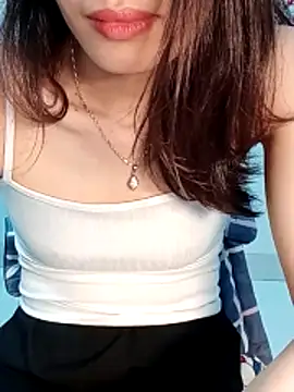 Snapshot of Hinna_x chatting on 05-07-26, 12:26 Hinna x online show from 05-07-26, 12:26