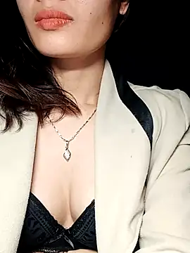 Hinna x online show from 11-30-25, 07:36