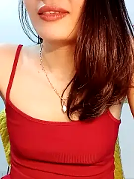 Snapshot of Hinna_x chatting on 04-29-26, 02:49 Hinna x online show from 04-29-26, 02:49
