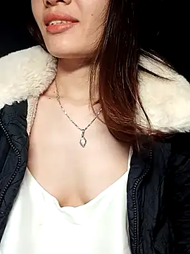 Hinna x online show from 11-19-25, 02:39