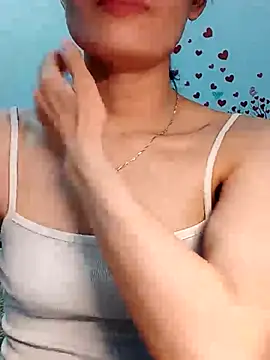 Snapshot of Hinna_x chatting on 07-16-26, 10:01 Hinna x online show from 07-16-26, 10:01