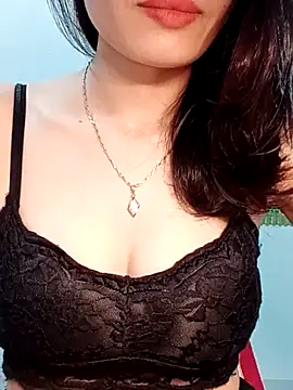 Snapshot of Hinna_x chatting on 05-11-26, 02:45 Hinna x online show from 05-11-26, 02:45