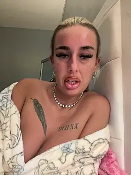 EllieMaeBaby online show from 11-14-25, 09:51