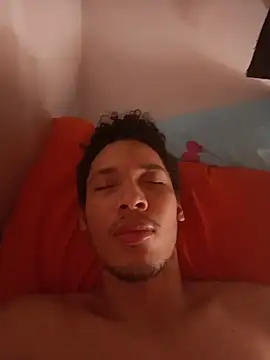 RuiMaddoox online show from 10-26-25, 02:50