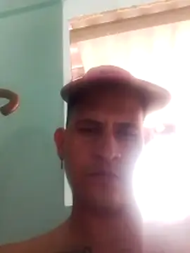 Snapshot of Kars1721 chatting on 02-13-26, 07:25 Kars1721 online show from 02-13-26, 07:25