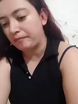 Anaa Rose online show from 12-14-25, 01:28