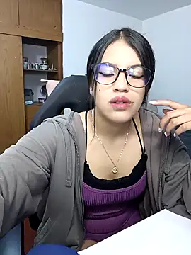 asumi 18 online show from 10-06-25, 09:43