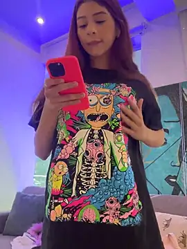 Snapshot of Melody-baby chatting on 09-27-25, 10:27 Melody-baby online show from 09-27-25, 10:27