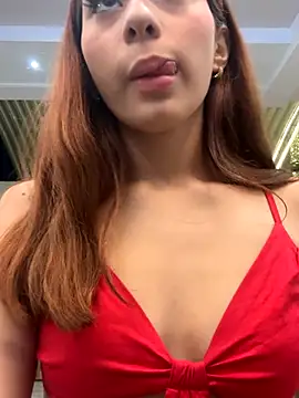 Snapshot of Melody-baby chatting on 11-13-25, 11:19 Melody-baby online show from 11-13-25, 11:19