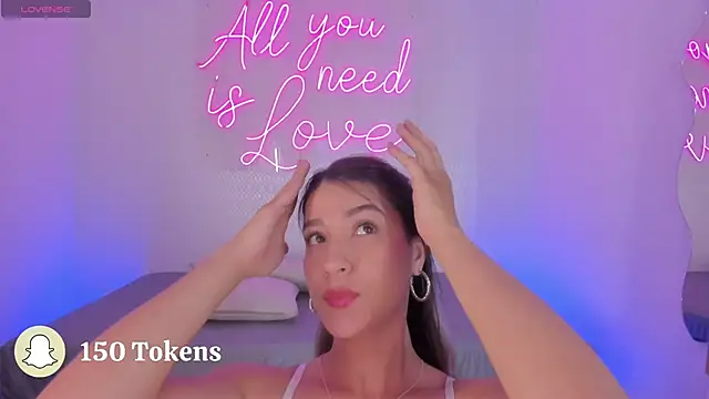 aleksandramiller  online show from 09-13-25, 04:23