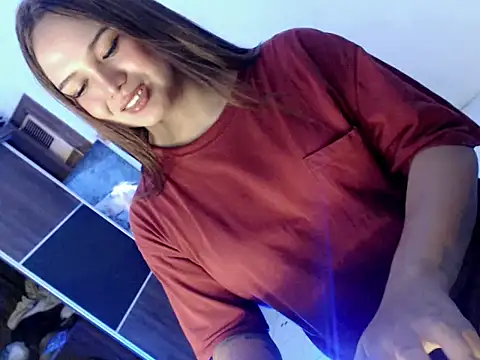 Snapshot of Sweet_angelinax chatting on 10-13-25, 05:20 Sweet angelinax online show from 10-13-25, 05:20