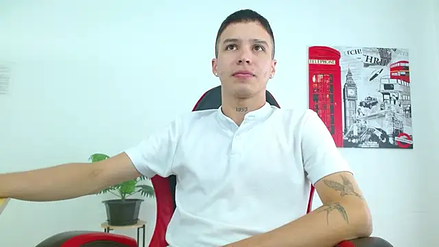 Cumandres18 online show from 12-04-25, 02:49