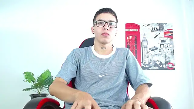 Cumandres18 online show from 09-26-25, 01:51