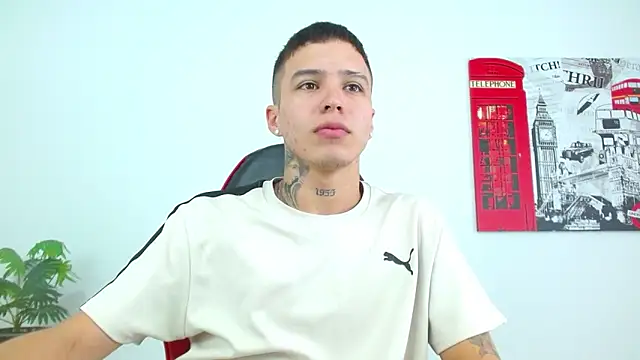 Cumandres18 online show from 06-13-26, 03:10