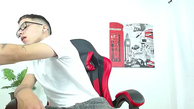 Cumandres18 online show from 09-22-25, 02:12